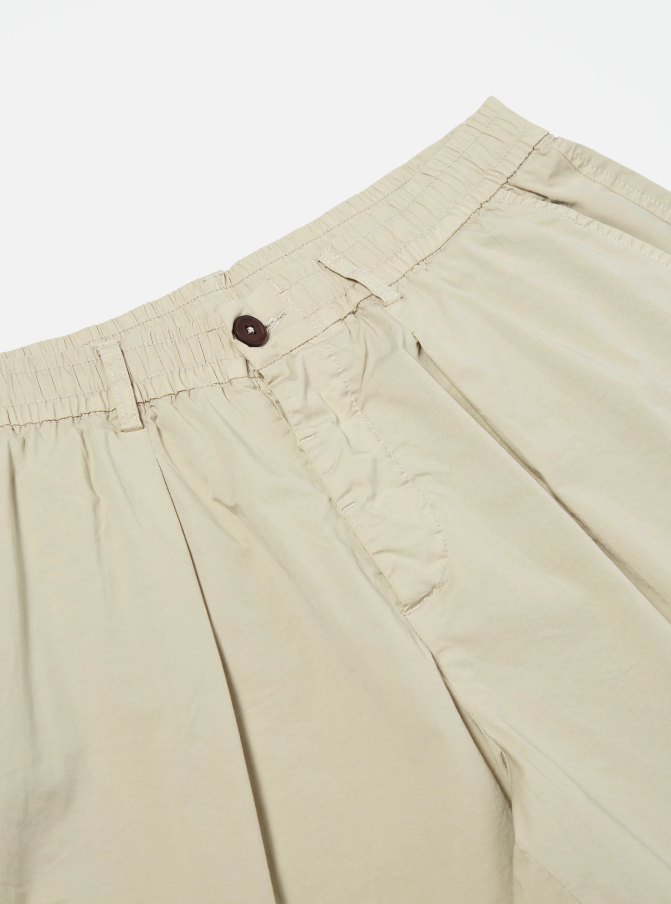 Universal Works Pleated Track Short Uomo - 2