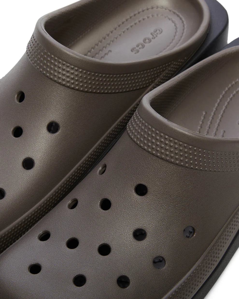 Crocs Blunt Toe Blocked Uomo