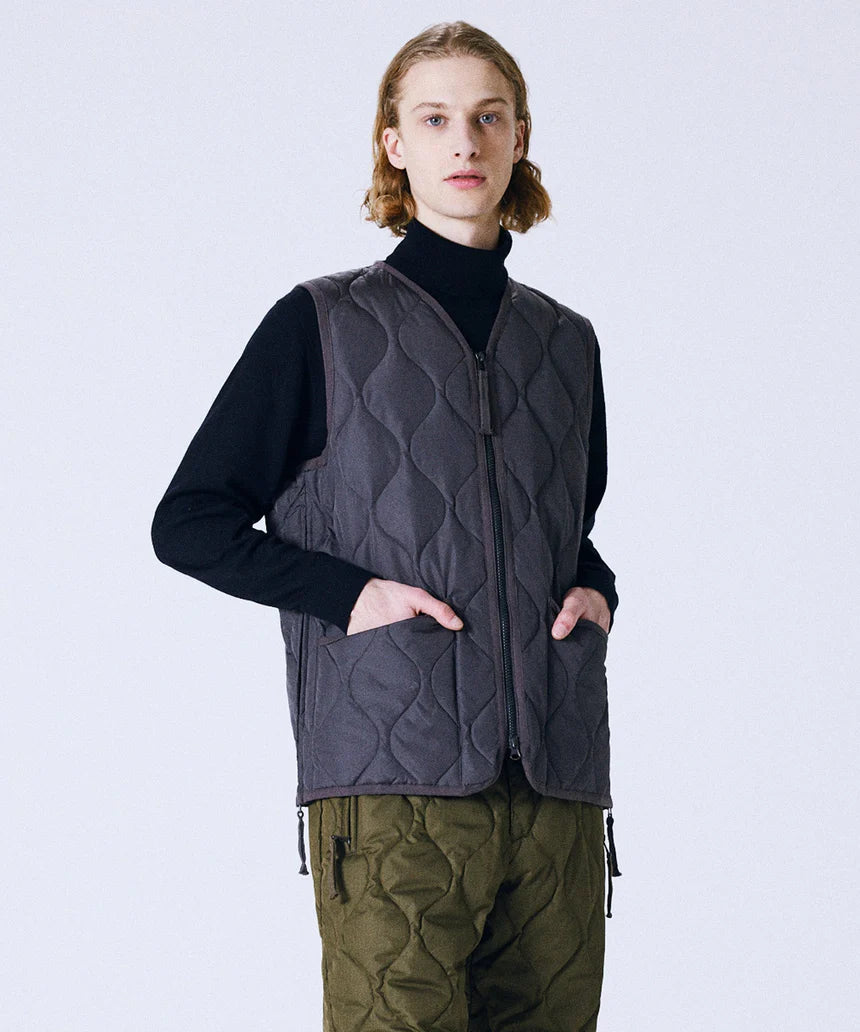 Taion Military Zip V Neck Down Vest Uomo